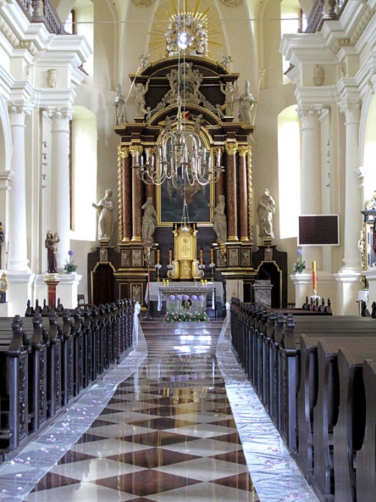 Gołąb - kościół parafialny, ołtarz główny