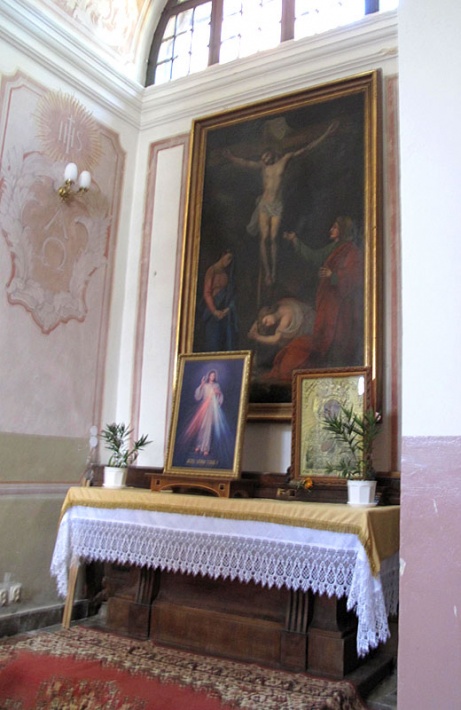 kościół św. Józefa w Klimontowie - ołtarz boczny Zbawiciela Ukrzyżowanego