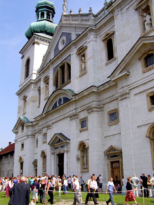 kamedulski kościół na Srebrnej Górze - fasada