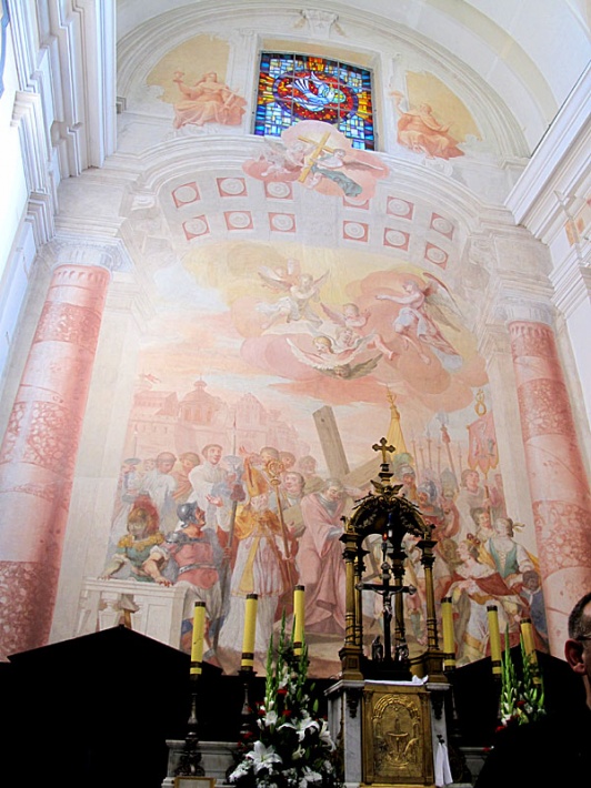 Kościół w Krasnem - malowidło iluzjonistyczne na ścianie czołowej prezbiterium