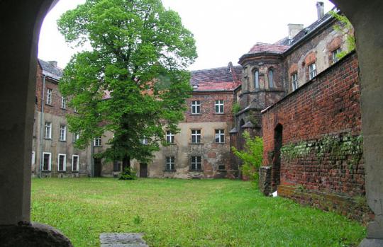 Zamek w Namysłowie - dziedziniec wewnętrzny
