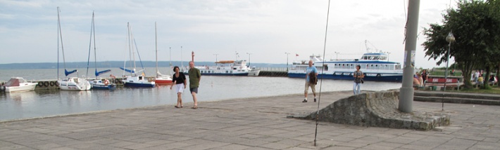 port jachtowy i pasażerski w Krynicy Morskiej na zalewie