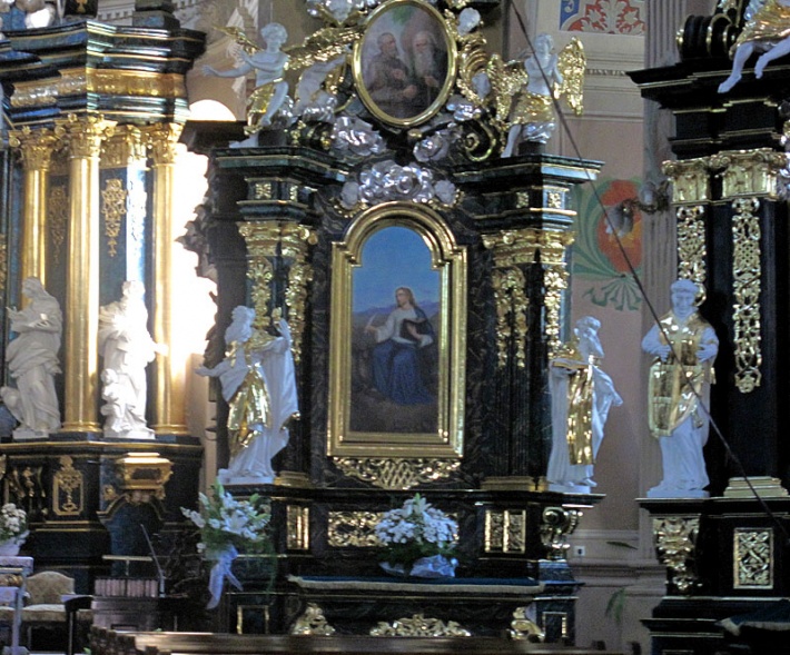 Kościół św. Jana w Pińczowie - południowy ołtarz przy tęczy