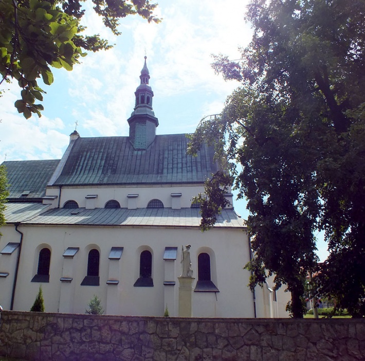 Kościół św. Jana w Pińczowie - elewacja północna