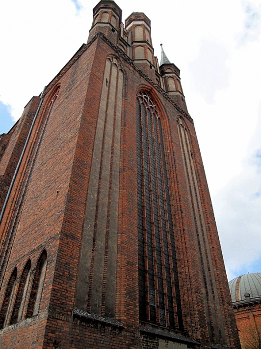 Kościół Marii Panny w Toruniu - elewacja wschodnia prezbiterium