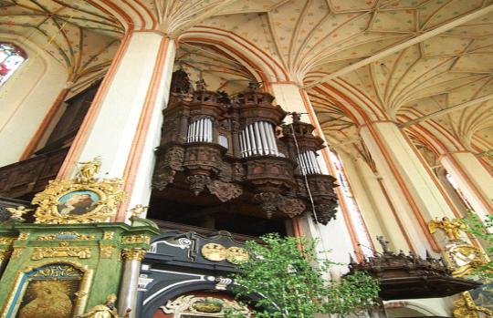 Kościół Marii Panny w Toruniu - renesansowy prospekt organowy