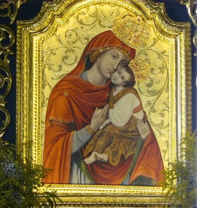 Cudowna ikona Matki Bożej Łopieńskiej, obecnie zdobi ołtarz kościoła w Polańczyku