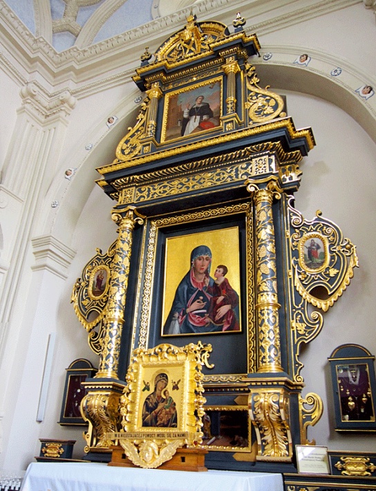 Kościół farny w Kazimierzu Dolnym - ołtarz MB Nieustającej Pomocy w kaplicy Górskich