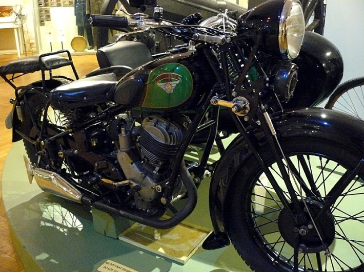 Muzeum WP - motocykl &quot;Sokół&quot;-600 RTM 211