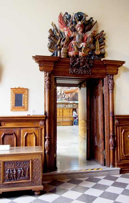 Gdański Dwór Artusa - portal prowadzący do Sieni Gdańskiej w Nowym Domu Ławy