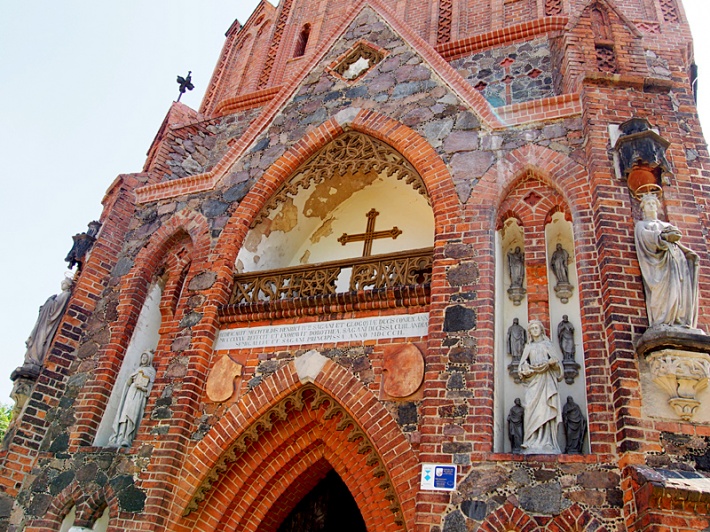 Kościół Św. Krzyża w Żaganiu - fasada zachodnia