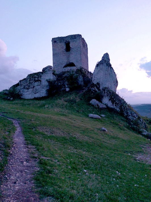 Olsztyn k. Częstochowy - ruiny zamku